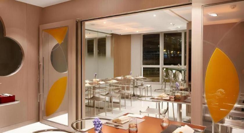 Elysion Place Hotel Causeway Bay Hong Kong Exterior foto